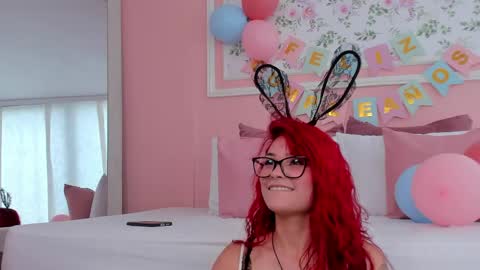 Snapshot of mae_lyra chatting on 06/04/26, 06:03 Mae Lyra online show from 06/04/26, 06:03