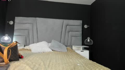 MAEE ANGELS online show from 02/13/25, 09:49