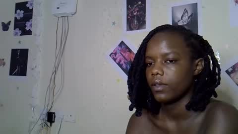 Maee online show from 12/16/25, 01:27