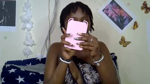 Maee online show from 01/10/26, 05:26