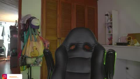 Maeve  schedule 11 am- 530 pm colombia time  online show from 06/03/26, 02:33