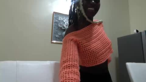 Maelys online show from 05/14/26, 07:53