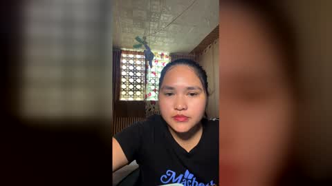 Snapshot of maemaebujawe31 chatting on 03/28/26, 05:51 maeyyy chubbyxxx online show from 03/28/26, 05:51