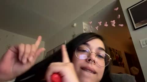 Mae Mariposa  online show from 02/21/26, 12:55