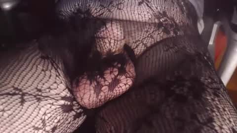 Snapshot of maestro2017 chatting on 02/24/25, 10:25 maestro2017 online show from 02/24/25, 10:25