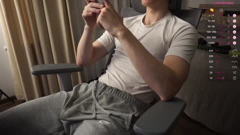 Snapshot of maestro3369 chatting on 12/28/24, 07:11 Mike XMaestro 3369 online show from 12/28/24, 07:11