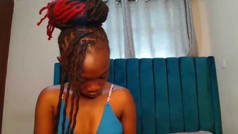 Maeve online show from 01/05/25, 12:53