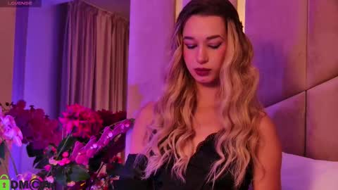 M. online show from 10/22/25, 06:29