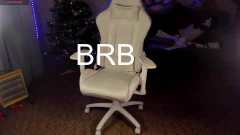 Maevee online show from 01/17/25, 10:11