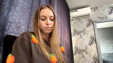 Sara online show from 03/16/26, 06:28