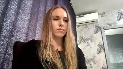 Sara online show from 03/17/26, 06:06