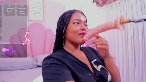 Snapshot of mafe_garcia chatting on 04/25/26, 11:24 Maria fernada online show from 04/25/26, 11:24