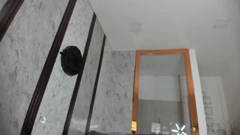 mafearias23 online show from 06/10/26, 02:05