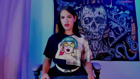 MaferOsorio online show from 11/10/25, 02:21