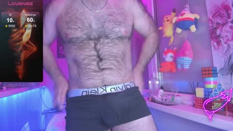 Snapshot of magabear chatting on 01/12/25, 12:39 Magabear online show from 01/12/25, 12:39