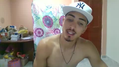 Snapshot of magallanes2134 chatting on 09/17/25, 03:35 magallanes2134 online show from 09/17/25, 03:35