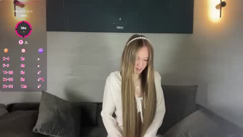 Marie online show from 08/03/26, 06:33