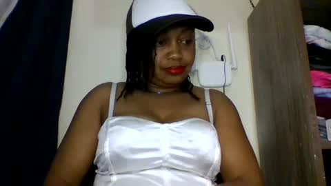 Snapshot of magdalinemus chatting on 07/08/26, 12:42 magdalinemus online show from 07/08/26, 12:42
