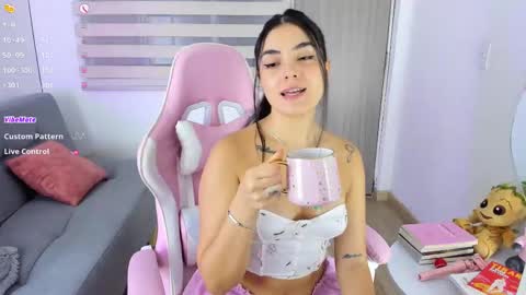 Eva online show from 09/21/25, 05:25