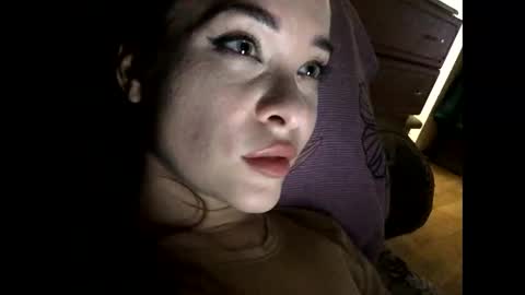 Snapshot of magggg658318 chatting on 01/27/25, 02:24 magggg658318 online show from 01/27/25, 02:24