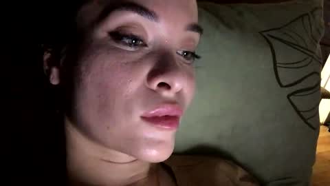 Snapshot of magggg658318 chatting on 02/14/25, 02:54 magggg658318 online show from 02/14/25, 02:54