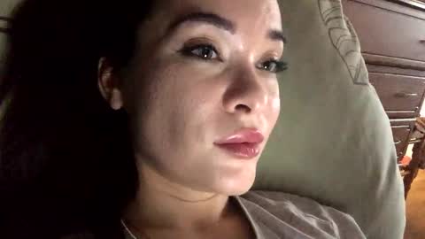 Snapshot of magggg658318 chatting on 03/09/25, 02:21 magggg658318 online show from 03/09/25, 02:21