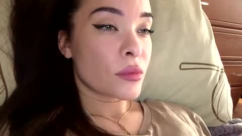 Snapshot of magggg658318 chatting on 09/17/25, 09:33 magggg658318 online show from 09/17/25, 09:33