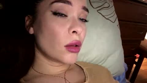 Snapshot of magggg658318 chatting on 10/04/25, 02:04 magggg658318 online show from 10/04/25, 02:04