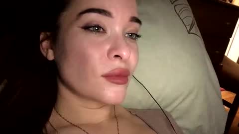 Snapshot of magggg658318 chatting on 10/12/25, 02:05 magggg658318 online show from 10/12/25, 02:05