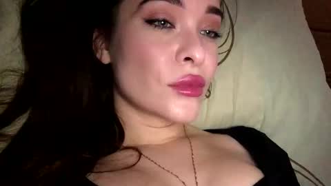 Snapshot of magggg658318 chatting on 11/04/25, 11:20 magggg658318 online show from 11/04/25, 11:20