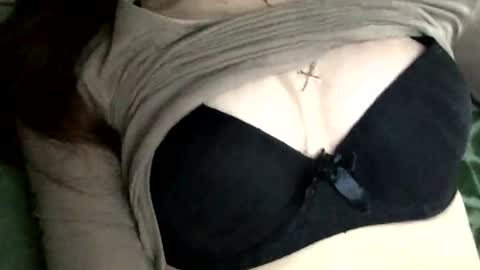 Snapshot of magggg658318 chatting on 11/15/25, 09:50 magggg658318 online show from 11/15/25, 09:50