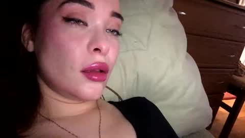 Snapshot of magggg658318 chatting on 11/26/25, 11:22 magggg658318 online show from 11/26/25, 11:22