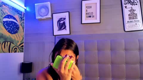 Maggie online show from 09/10/25, 01:00