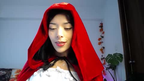 maggie online show from 10/31/25, 03:35