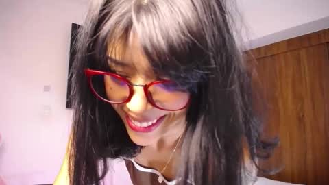 maggie online show from 11/10/25, 04:39