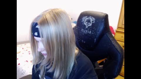 Snapshot of maggieswaggy chatting on 01/12/25, 07:31 Magdalene Swaggy online show from 01/12/25, 07:31