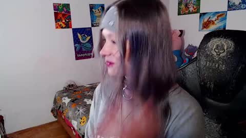 Snapshot of maggieswaggy chatting on 11/03/25, 04:19 Magdalene Swaggy online show from 11/03/25, 04:19