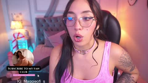 Snapshot of maggietime chatting on 12/10/24, 12:50 online show from 12/10/24, 12:50