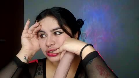 Snapshot of magic_alicee_ chatting on 07/11/26, 07:22 Alice online show from 07/11/26, 07:22