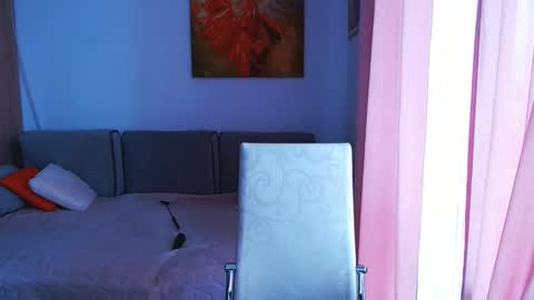 Snapshot of magic_blondie chatting on 10/06/25, 01:41 Margo online show from 10/06/25, 01:41