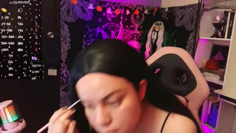 Claire online show from 10/13/25, 11:16