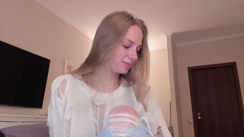 Alice  online show from 12/03/24, 11:33