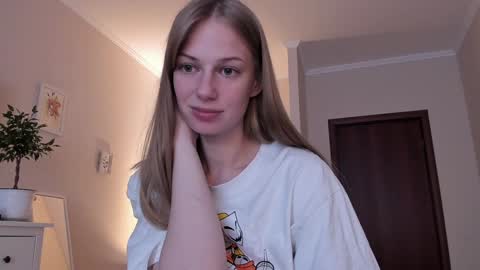 Alice  online show from 12/04/24, 10:02