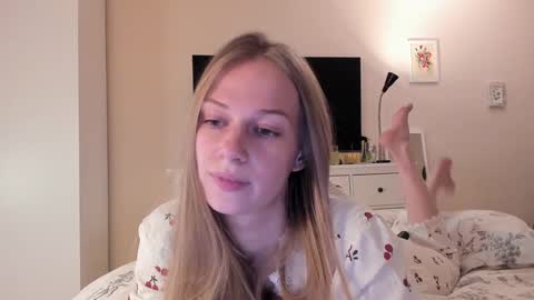 Alice  online show from 01/06/25, 03:29