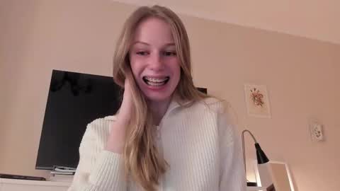 Alice  online show from 03/08/25, 11:48