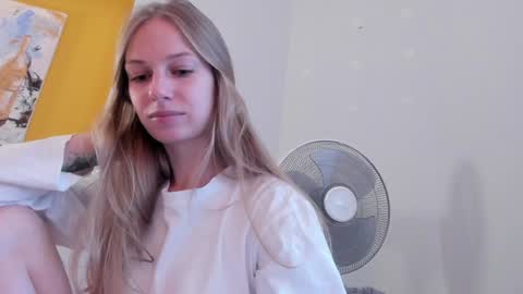 Alice  online show from 12/22/25, 08:22