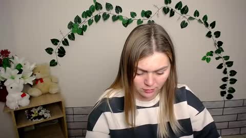 magic_katarina_ online show from 12/05/24, 12:22