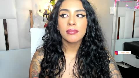 Snapshot of magic_marg chatting on 12/12/24, 12:05 Marge online show from 12/12/24, 12:05