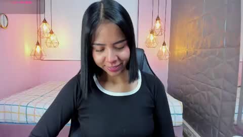 Oliviah online show from 06/24/26, 12:59