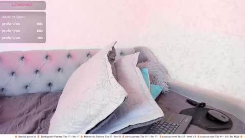 M Rss  online show from 10/17/25, 04:42